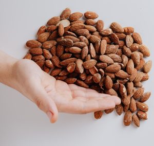 almonds-and-benefits-what-happens-if-you-eat-almonds-every-day